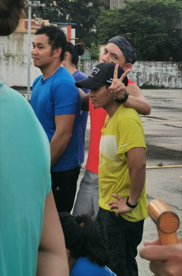 jowistrip's tweet photo. Mga batang pagod!
#midweektraining
#dragonboat
#morninghuddle https://t.co/3PeVmcS5dp