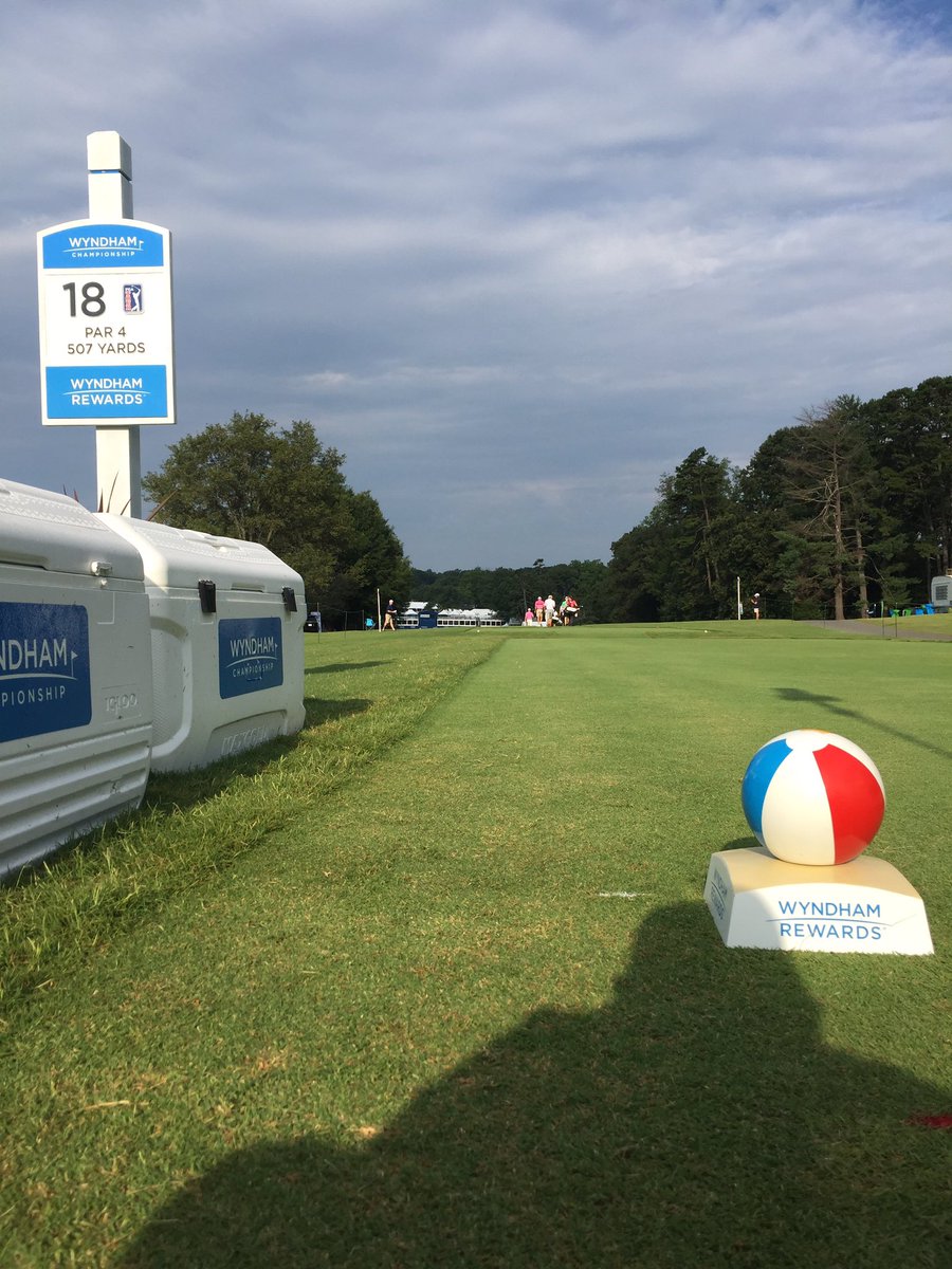 PeryLethalTweet's tweet photo. Waiting on @JordanSpieth and @BillyHo_Golf at the @WyndhamChamp #18tee https://t.co/syuT8xPcsd