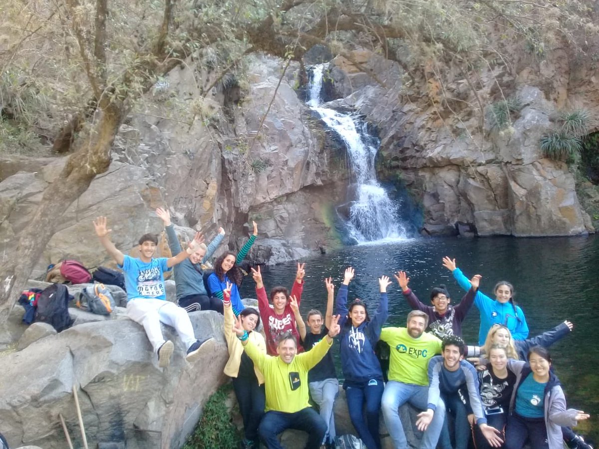 Exp_Ciencia's tweet photo. Para calmar su ansiedad por el campa #ExpC2020, les dejamos unas fotos de nuestro campamento de invierno, que realizamos junto a @AFSenlaWeb en el Albergue Los Guindos en Córdoba.
#expc #campamento #ciencia #interculturalidad #afs #campamentocientifico #invierno https://t.co/lP40S5l37T