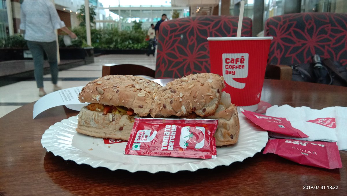rockRockindia's tweet photo. @CafeCoffeeDay #ccd #cafecoffeday #shotatccd we r with ur vision Sir.. https://t.co/Rd9XE9xJaQ