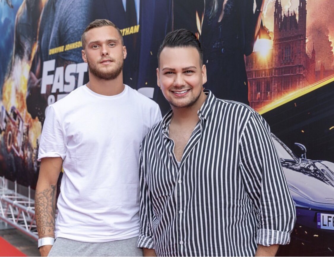 Wat een waanzinnig goede film met vooral veel humor! Vanaf vandaag in alle Nederlandse bioscopen! FAST &amp; THE FURIOS HOBBS &amp; SHAW 🏎🔥❤️ <a href="/Universal_NL/">Universal Pictures</a>