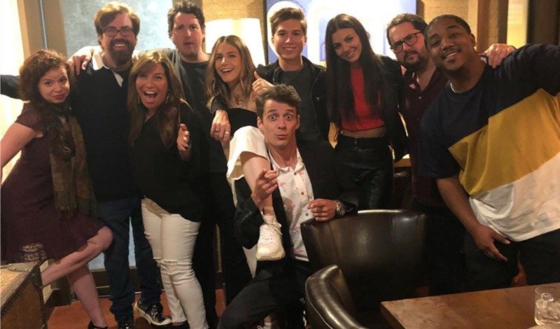 LAURAGII's tweet image. Elenco de ‘Zoey 101’ se reencuentra y causa polémica una de sus actrices 😱…¡Aquí todas las imágenes! 💕 (VIDEOS+FOTOS) bit.ly/2YgvVn0