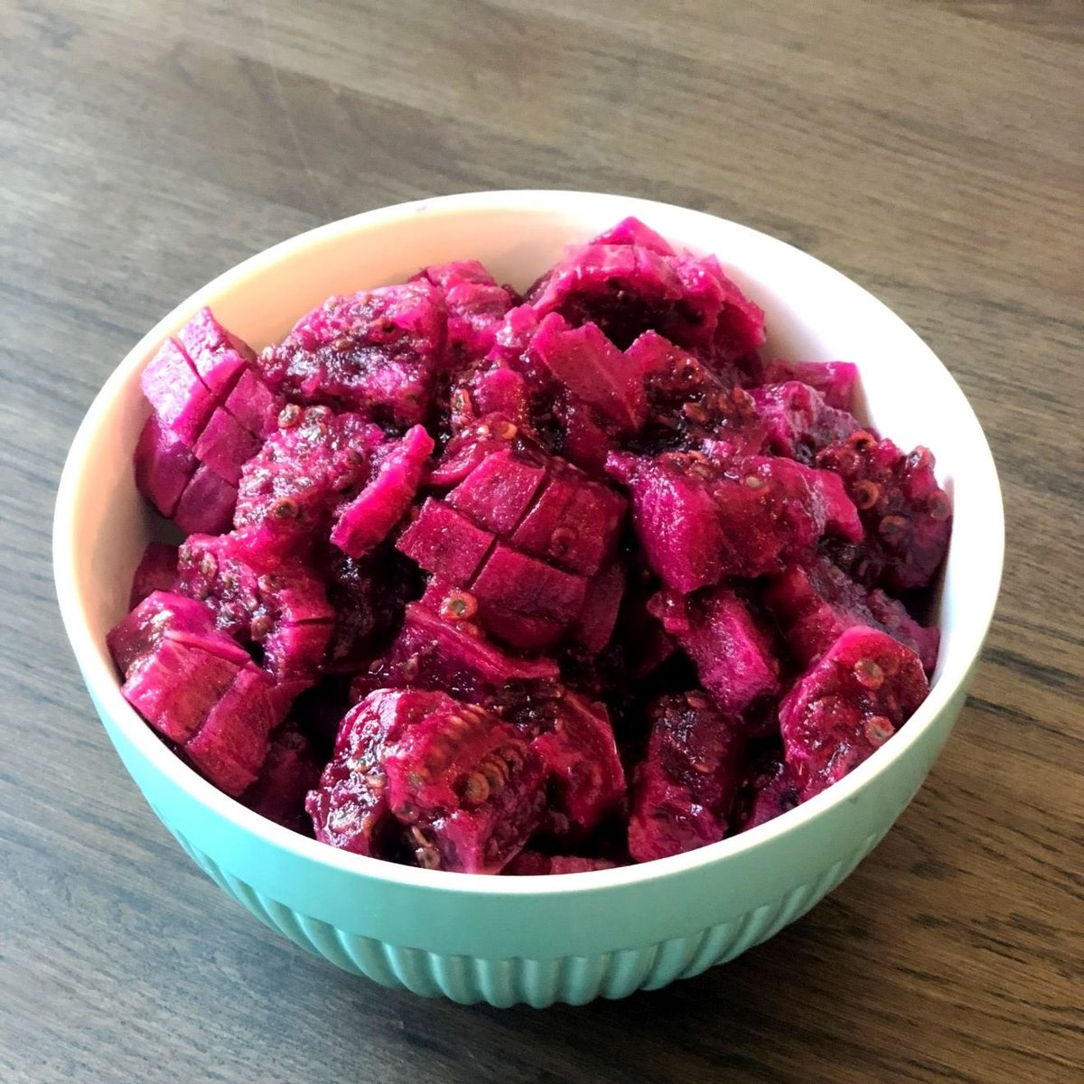 a_composition's tweet image. It’s prickly pear season! They are ripe and ready for your syrup and cocktail/mocktail recipes. Full directions and recipes at:
acraftycomposition.com/prickly-pears-…