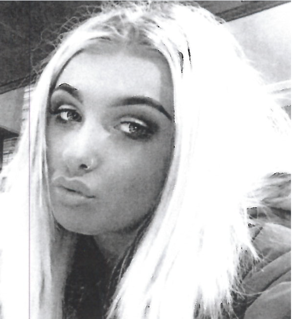 PSOSStirling's tweet photo. MISSING PERSON

Cheryl Hutchison (16) missing from Stirling on 28/07. She is a white female, 5' tall, med. build, long fair hair &amp; wearing grey jumper &amp; bottoms; black slidders.

She may be in the @GlasgowCPolice area.

If you have any info, call 101, quote ref 4698 of 28/07 https://t.co/rB10urIF4I