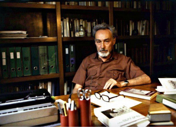AuschwitzMuseum's tweet photo. "For you and your children the ashes of #Auschwitz hold a message. 

Act so that the fruit of hatred, whose traces you have seen here, bears no new seeds, either tomorrow or forever after."

Primo Levi's message to @AuschwitzMuseum visitor. Levi was born 100 years ago today. https://t.co/rD8UpwnGO8