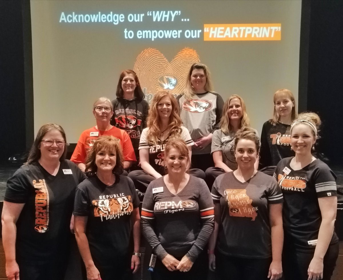 BotkinNatalie's tweet photo. Our amazing @RepublicSchools health services team serve #RepMo students &amp; staff with such servant hearts ♥️  #EmpowerourHeartprints #kidsareWhy #kidsFirst #AMomentMakesChange #healthykidslearnbetter 
#WeAreRepMo #RepMoProud @schoolnurses @MOSchNurses @SchoolnursCole @NFekaris https://t.co/ubhvUH5s4p