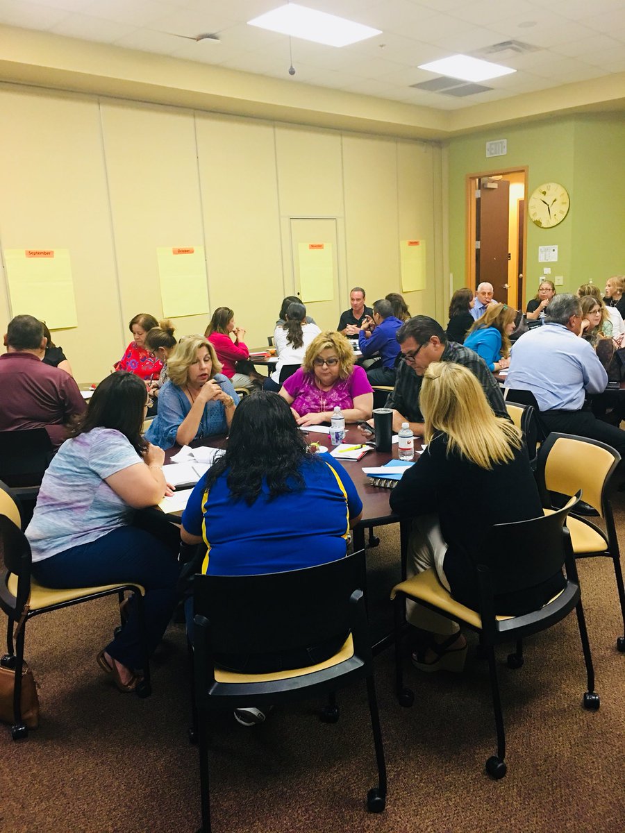MarthaHinojos14's tweet photo. ID&R Administrator Training to Support Districts across Region One! Excellent Resources and Teamwork to ultimately achieve student Success!
@ESC1MigrantEd
#MEPAdministrators
#ExcellentTrainingActivities
#MEPTeamwork
#MEPBlessed https://t.co/dpx58nXdb9