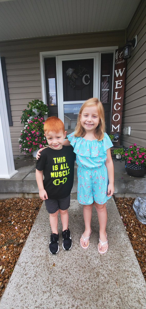 kcainrn's tweet photo. Zoey's first day of 1st grade yesterday! @duello_elem @cain68 https://t.co/CMte5uzFCP