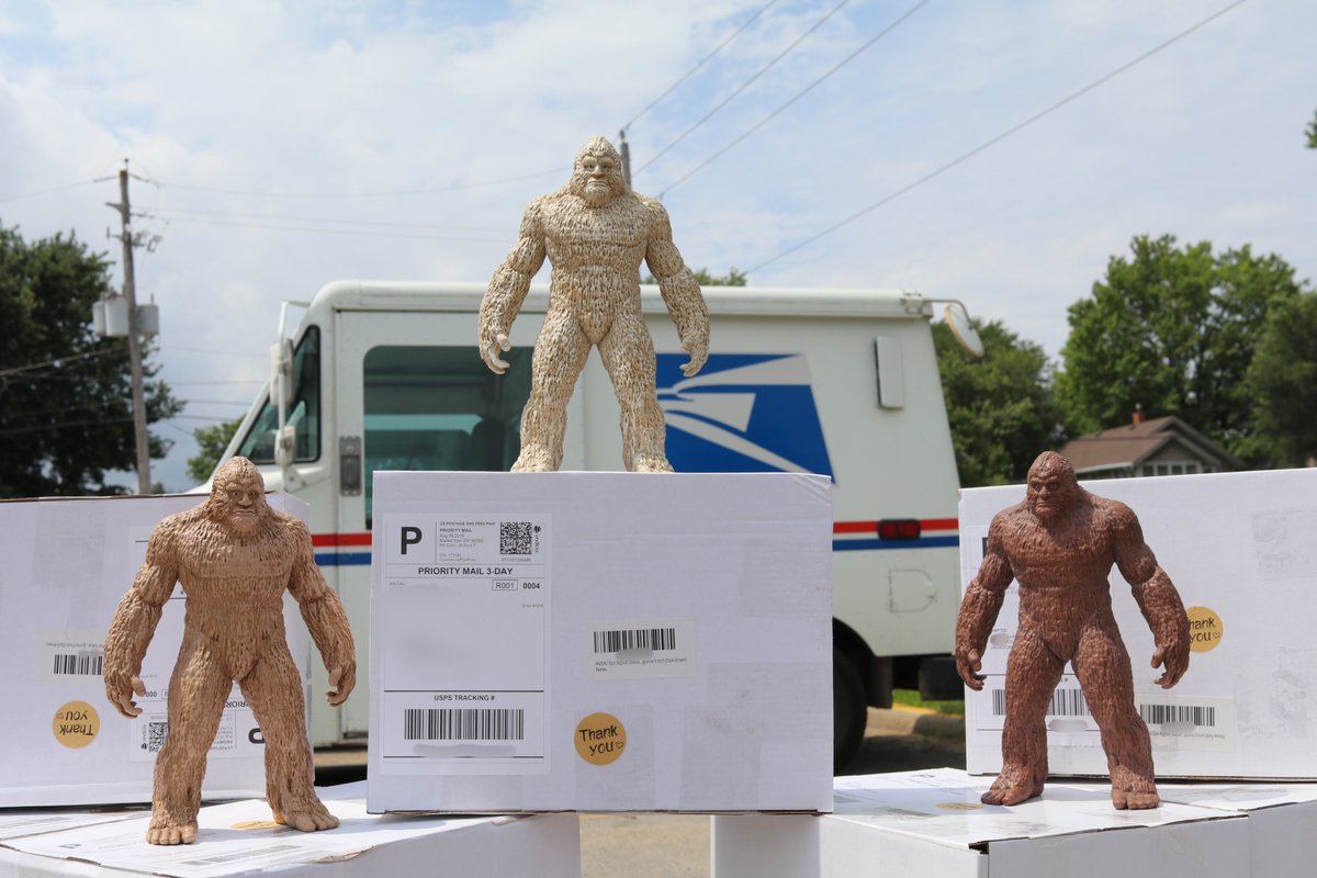 Anisau_com's tweet photo. ❤️Thank you everyone for your love and support!❤️
👣A few #EPICBIGFOOT have already arrived, some are still 
en-route to their new castles, homes, and caves!👣

We'll get our website up and running soon but for now you can grab your EPIC #BIGFOOT at:
🔥https://t.co/1ptBnCj82i🔥 https://t.co/i6zXEp5bj0