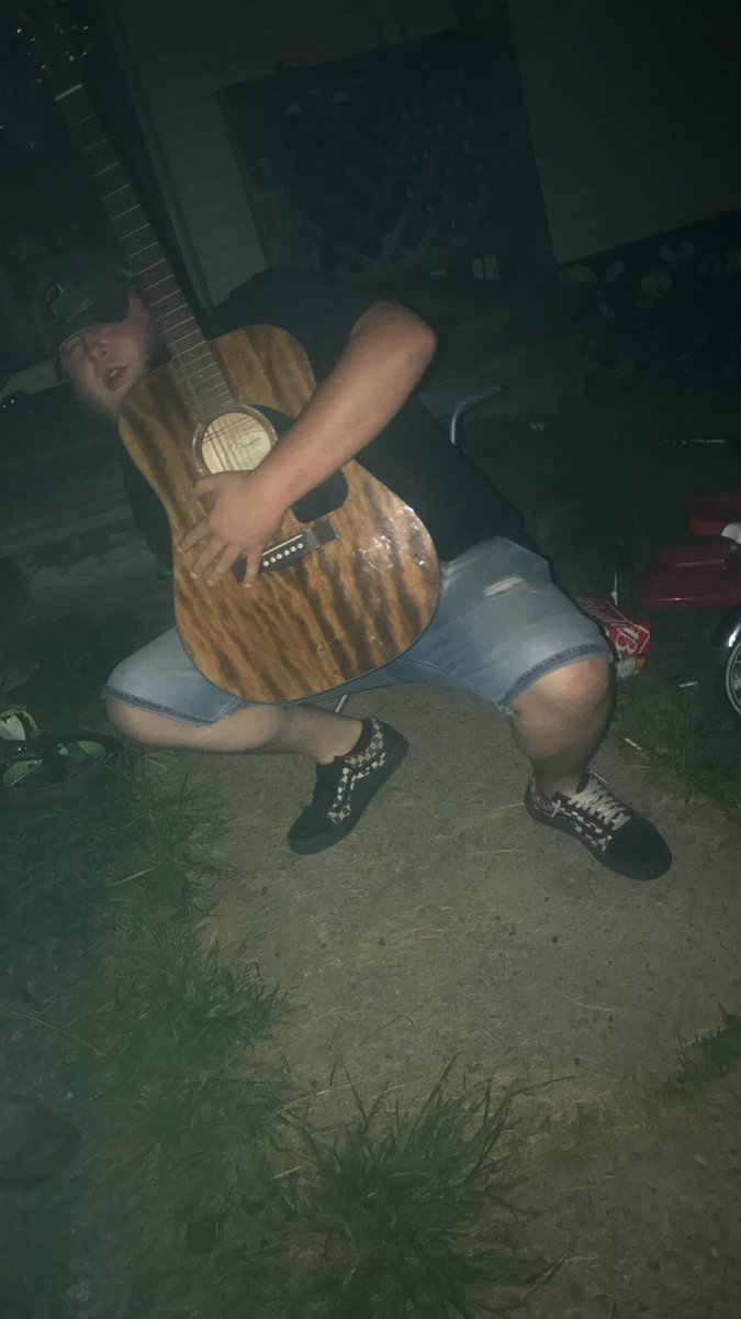 marymfmoore's tweet photo. Hottest album of 2019 π₯πβ€οΈ@The_ChaseMankin #chriscombs #texashandjob https://t.co/bzgqqKhrP6