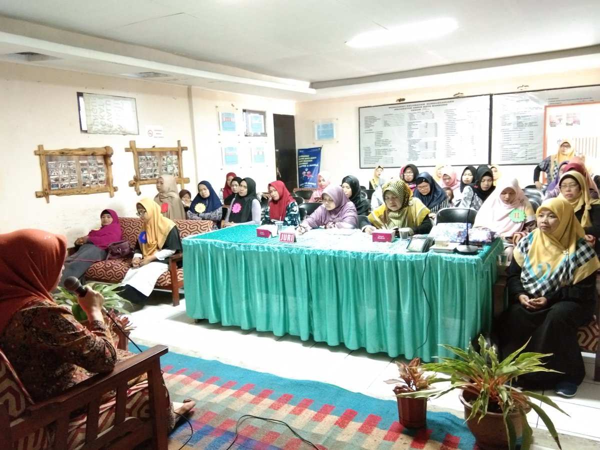 PKK_DC's tweet photo. Giat Lomba Tahfidz Qur'an Program PIPPK Lingkup PKK Tk.Kelurahan Dunguscariang #Dcberkibargemilang https://t.co/h64FVFRUz4