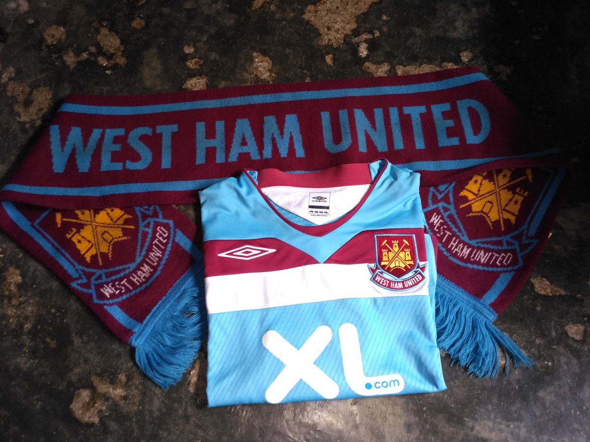 Dijual sepaket.. original. Info lengkap hubungi <a href="/rinjanireza/">-PATHOS-</a> #Jersey4sale #jerseywestham #WestHamKit #4sale #jualan