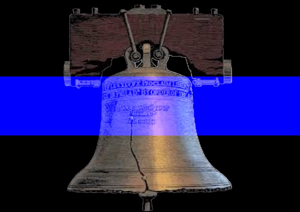 ClasswithBouf's tweet photo. @PhiladelphiaPD Praying for all the LEOs involved in #activeshooter situation in #Philadelphia #PhiladelphiaStrong 🦁💙 https://t.co/aq6iQ6UAxF