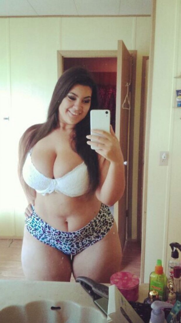 emily18_18's tweet photo. Find local chubby girls that want sex - https://t.co/dd2LPs4LQh #CasualSex #ChubbyGirls #NsaDating #Dating https://t.co/6UPBd62yI1