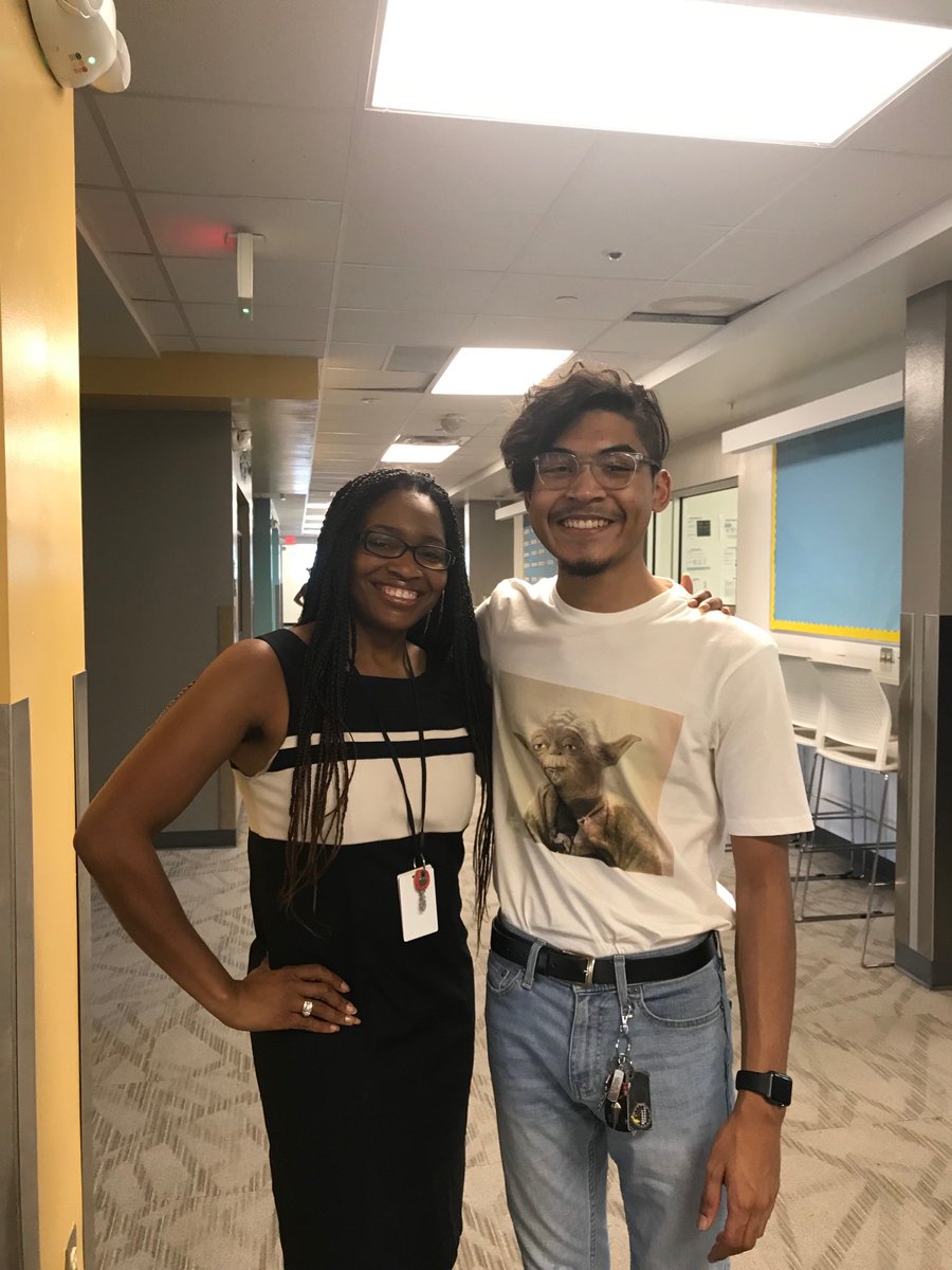VirtualMrs's tweet photo. Excited to see Liam Barrow at Meet the Teacher Night @IDEA_at_Fannin  @PrincipalHicks @dallasschools @TransformDISD @CityOfDallas @PersonalizeDISD #IDEAWolfpack @NAF_IDEA https://t.co/fmtpM0a2YB