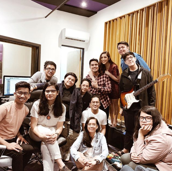 OneMusicPH's tweet photo. #OneMusicNews: @moirarachelle4 just announced that she made a new song with @BenAndBenMusic once again. Are you excited for this upcoming song to hit the airwaves?

Image: moirarachelle https://t.co/M6NLCKyZgi