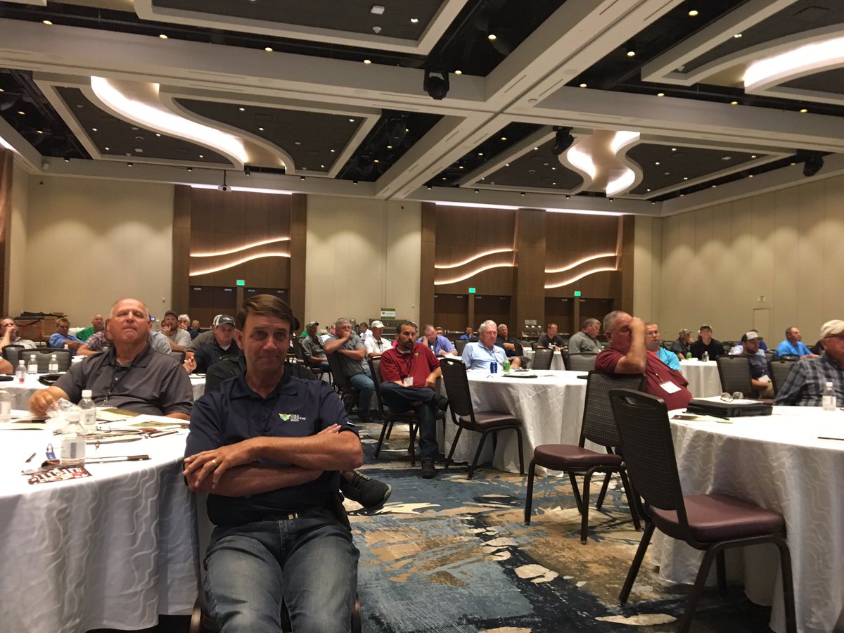JenniferRalst19's tweet photo. Great day talking with Gold Country Seed dealers in MN about the exciting future of Xtend soybean system. Wishing you the best in 2020!#goldcountryseed, #madeforminnesota, #xtendsoybeansuccess https://t.co/Uc5tATeJFV