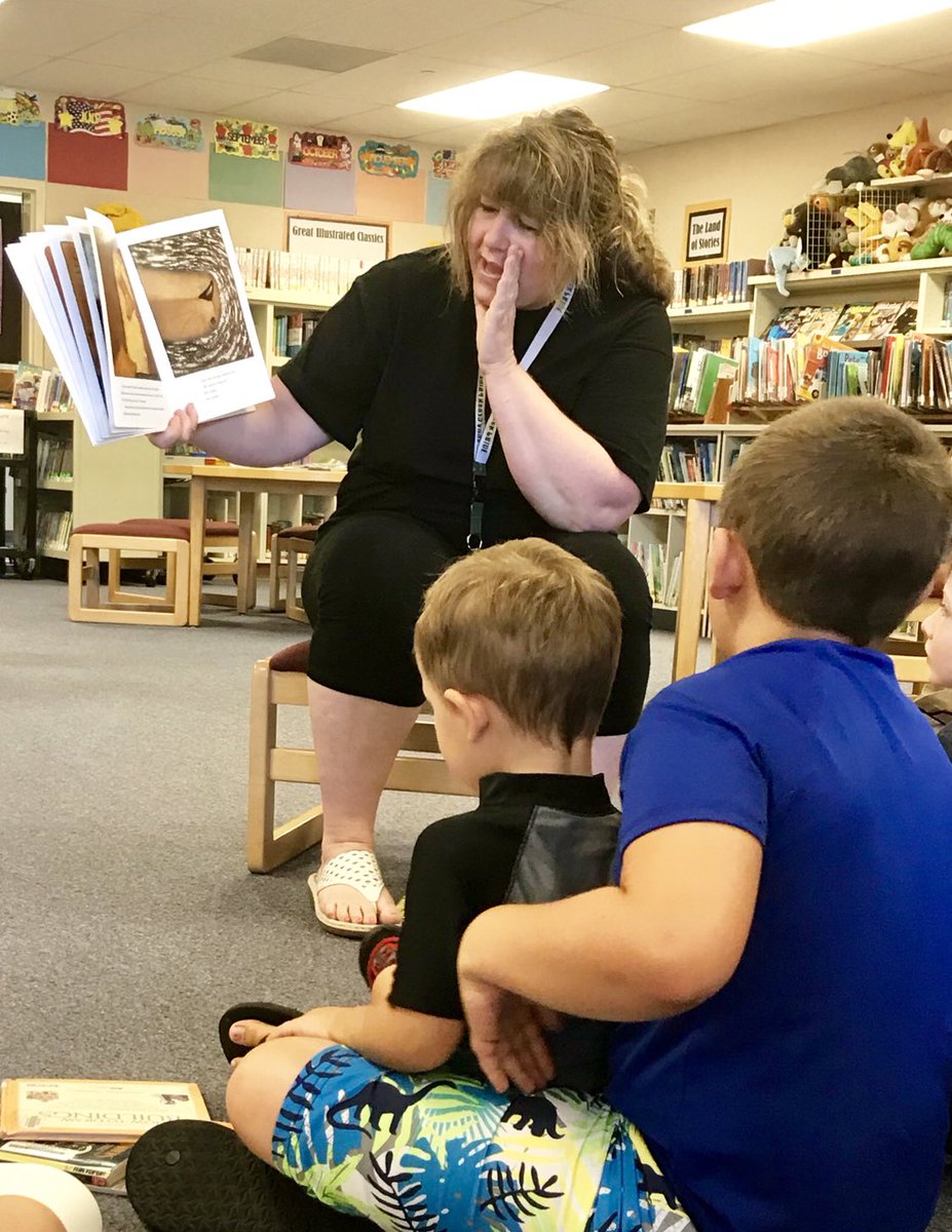 PennyCreek_ES's tweet photo. Penny Creek Library Read Aloud! Our awesome Ms. Connery read to students during open library hours today! #EverettReads #EPS_Central https://t.co/5EZzwkhbrr
