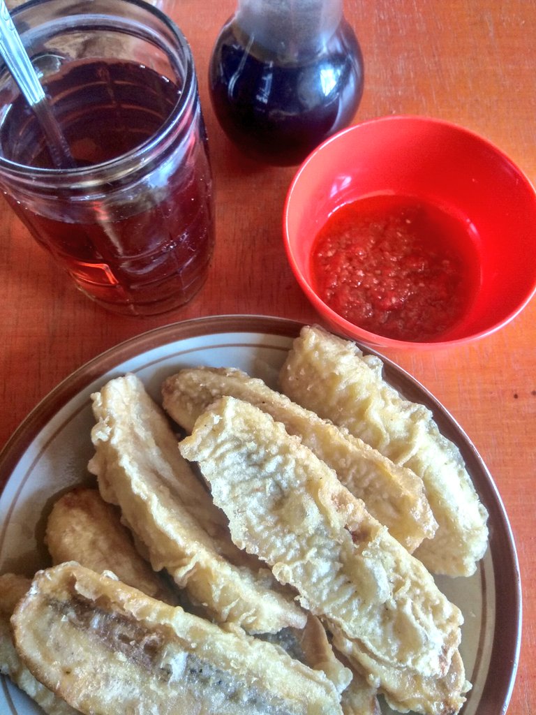 arieparikesit's tweet image. Biar kuat ngegassss

#SarapanApa #pisgor #rica

#KelanaRasaWakatobi