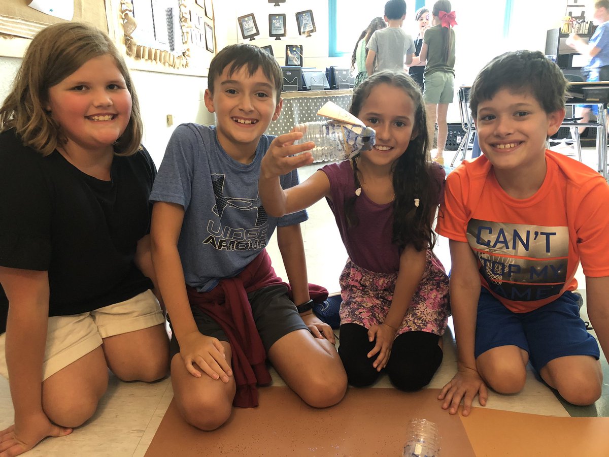 KathynTummins's tweet photo. Engineering design process! @lottselementary @KCSScience @racheljcox87 Happy faces while discovering science! https://t.co/fTm2gpw4Xf