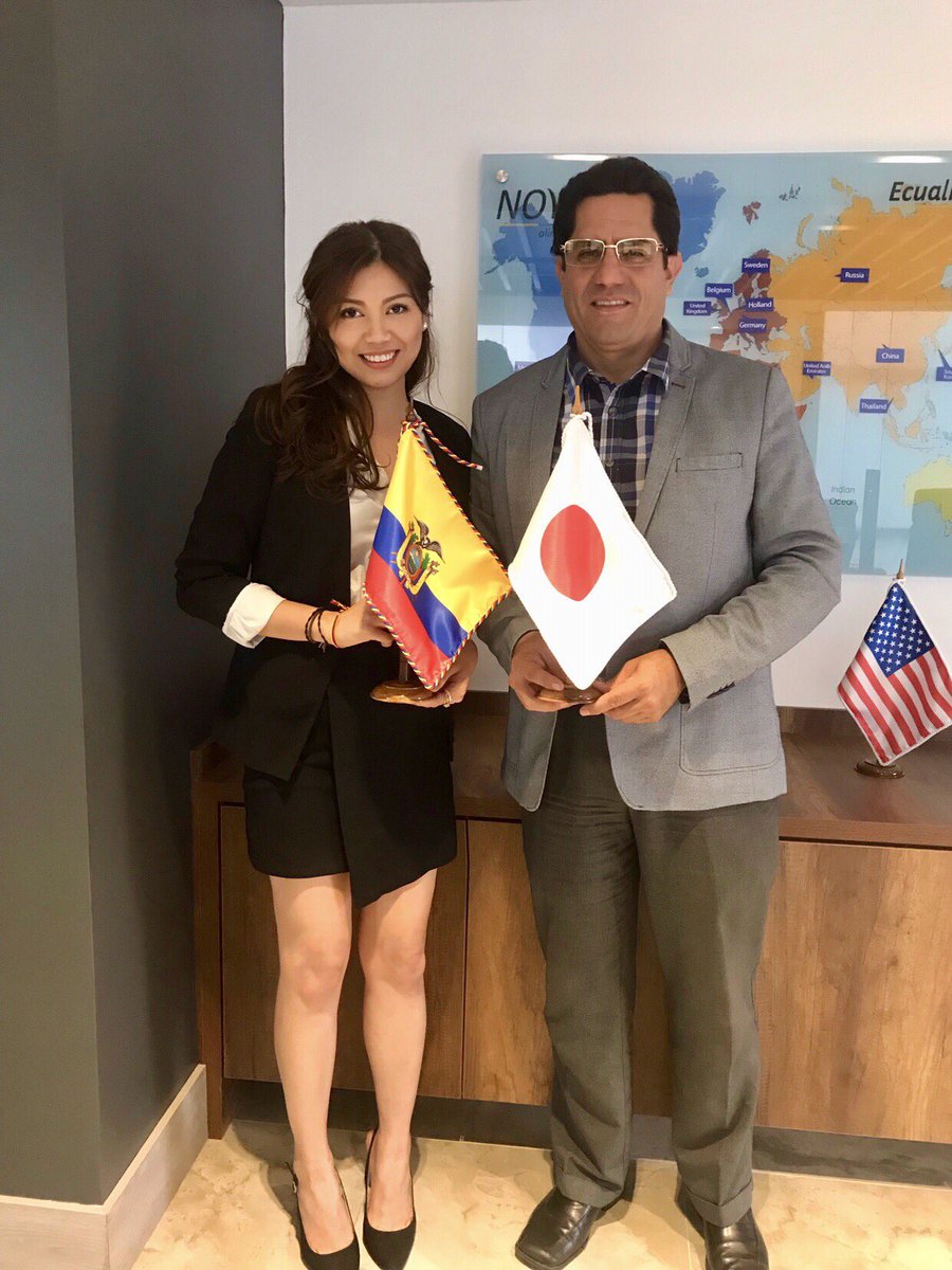 Mr. Xavier Hervas, CEO of Nova Alimentos, showed exactly what makes Ecuadorian Broccoli be on a league of its own. 

An honor, and pleasure to work with you, Don Xavier! Rest assured, we will collaborate to advance your interests. Great things are coming!🇪🇨🥦