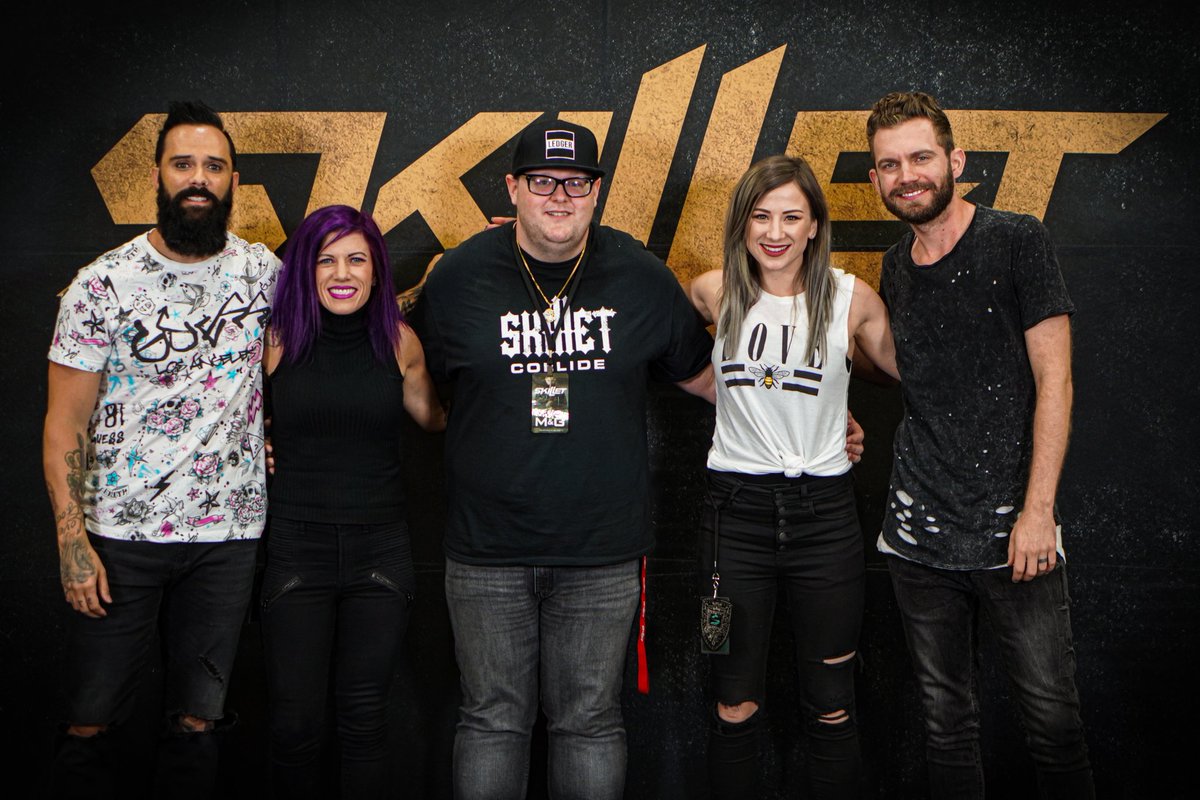 JDLMedia1776's tweet photo. Always an experience. Can never thank this band enough for how their music has helped me through literally everything. So stoked to hear stuff from Victorious live!

Thanks again, @skilletmusic @johnlcooper @koreycooper @jenledger @morrisonseth. For real. #Skillet #PanheadForLife https://t.co/wvUHfL6pEc
