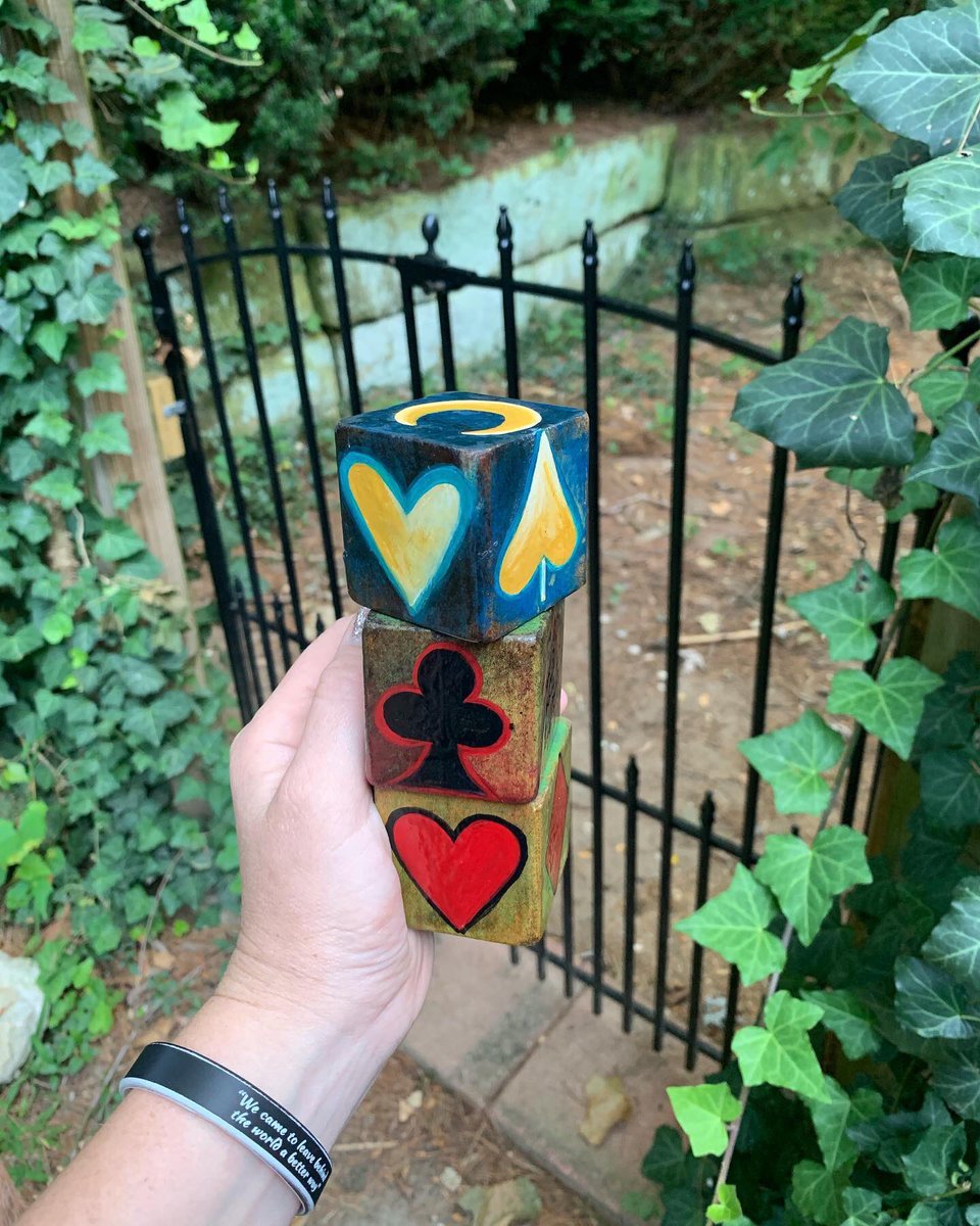 FlowerProject18's tweet image. Helping to solve the, “HEY, what’s trump?” question during your euchre games. Buy one for your card nights and (maybe) never hear this question again!
#TheFlowerProject #Euchre #EuchreNight #Cards #CardGames #EuchreBlock #GameNight #Hearts #Spades #Diamonds #Clubs #Winner