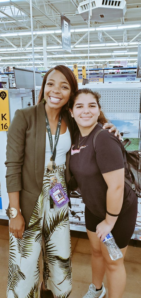 Mrs_R_Gooden's tweet photo. Ran into a former student who is now a senior in high school. Seems like just yesterday she was sitting in my 5th grade class at Tradewinds Elementary https://t.co/9leH3N4Fst