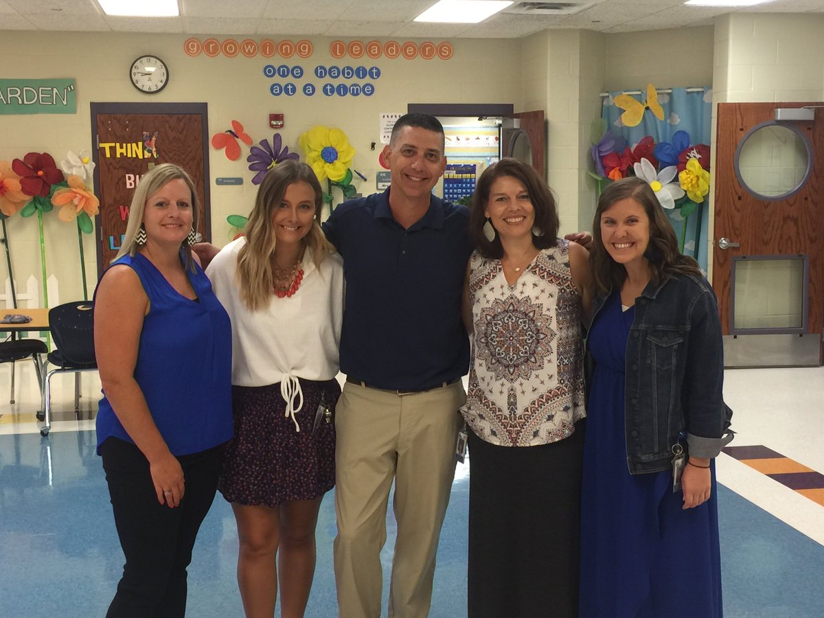 scbolin's tweet photo. It was a fantastic first day in first grade @KBElementary including an appearance from Mean Jean the Recess Queen ๐ #PBLlaunch #LPSFirstDay #lpsleads https://t.co/ECZDyKP3E3
