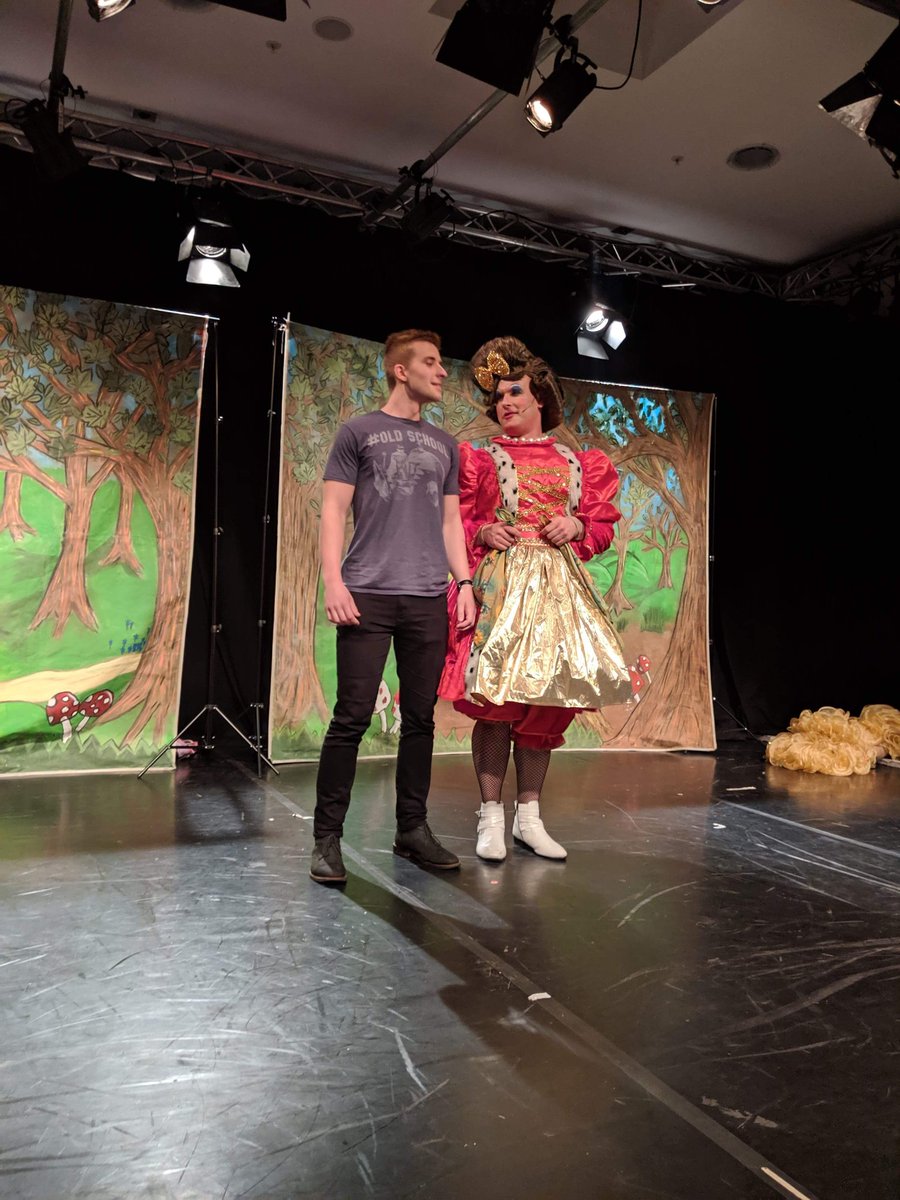 PUSSY IN BOOTS !!! We had SO much fun with <a href="/PumpkinPantos/">Pumpkin Pantos</a> tonight. Rory especially enjoyed getting up close and personal with Queen Tess Tickles. Make sure you SNATCH yourself a ticket to see this riotous performance 😏 #EdFringe
