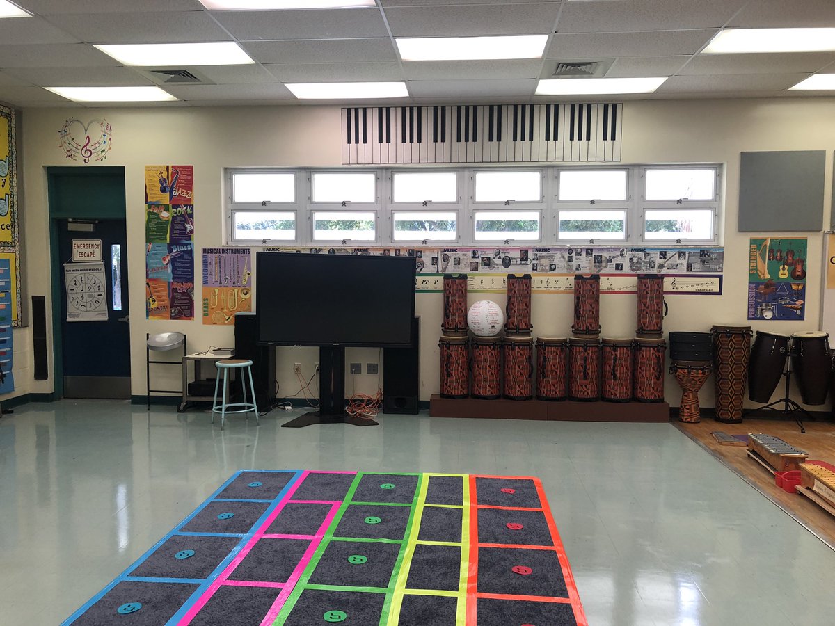 teachwithtalent's tweet photo. Started year 5 off at a new school today. Looking forward to making lots of music at McNab! #BCPSFirstDay #FirstDayOfSchool2019 #FirstDayOfSchool @McNabElementary @browardschools @FLMusicED @BCPSFineArts #elementaryschool #BCPSProud #BrowardCounty https://t.co/aQvSoJyHSl