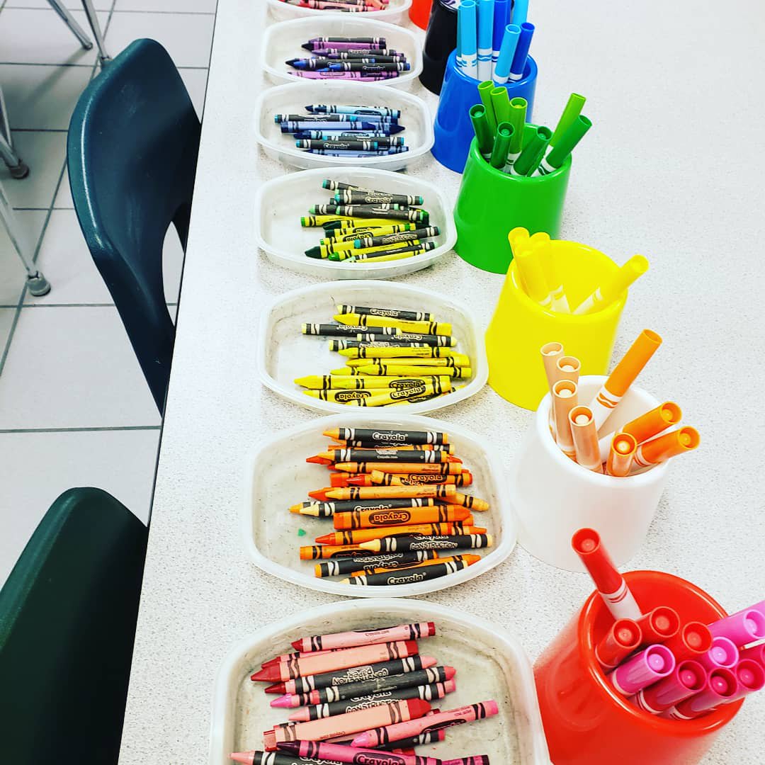 DionAllison's tweet photo. All students are creating monochromatic portraits for a collaborative mural this week in art! We learned all about color, portraits, elements and principles of art too. My kiddos were excited to finally CREATE after all the rules! #elementaryart #artteacherlife #create #kidsart https://t.co/WXqlGR3kRJ