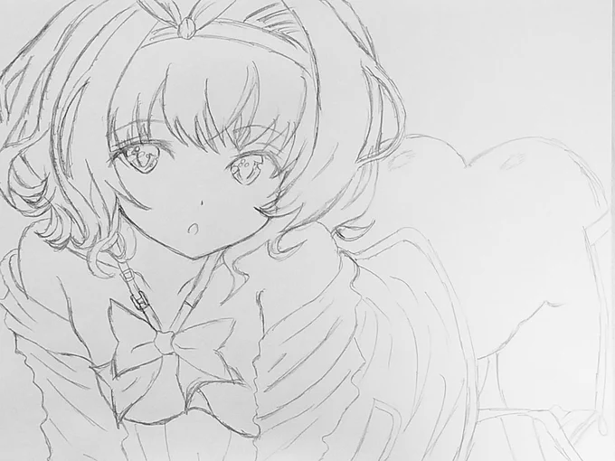 久し振りにシャーペンで
下絵を描いてみた。
影は....
めんどくさくて描いてないです(笑)

感想
・普段、ボールペン画では出ない
線の柔らかさに驚きw
・ボールペン画に慣れすぎて線を消さなかったので荒いですね?

#シャーペン下絵
#模写
#可愛ければ変態でも好きになってくれますか 
#古賀唯花 