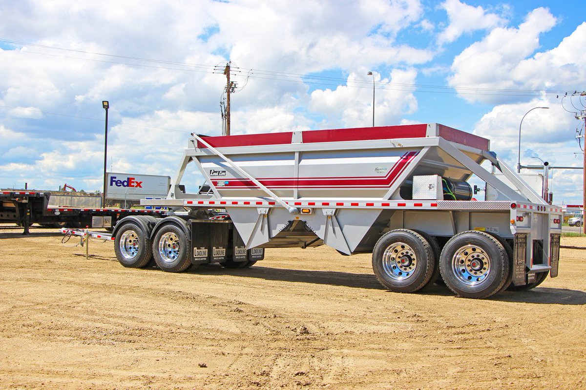 HayworthEquip's tweet photo. If you're looking for a trailer that spreads (rather than dumps) to haul behind your dump truck, check out the Load Line Quad Cross Gate Wagon. This trailer is starting to become a regular during our spring ordering. https://t.co/0FdENWWB2l