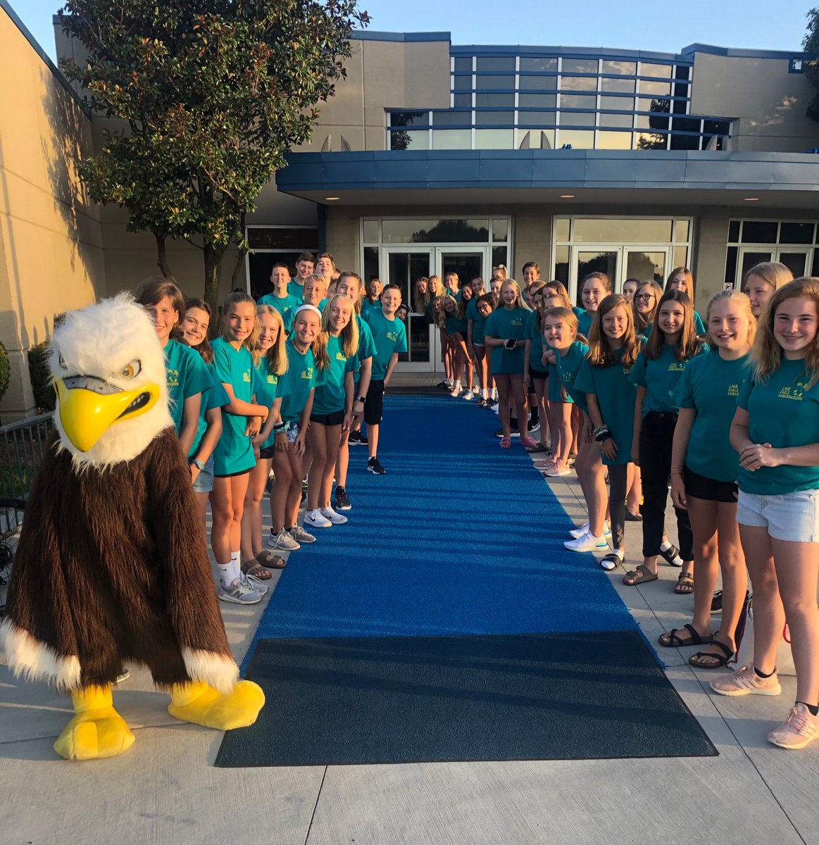 Leawood Middle tweet media