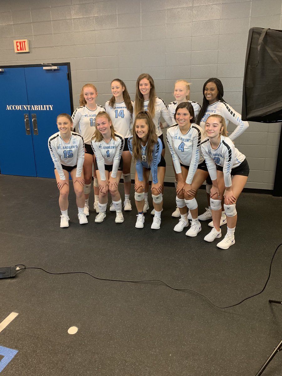 sashighlanders's tweet photo. Behind the scenes of today’s 3R Sports Graphics promotional photo shoot. #SmilingForward @3rsportsgraphics https://t.co/th1tfPhljL