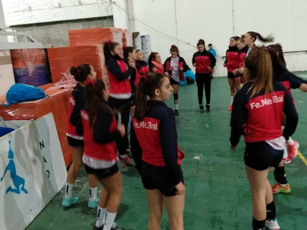femebal's tweet photo. El primero, frente a #SanRafael, en el cual se impusieron 41 a 9. Cerraron la jornada vs #AsbalNor, con un contundente 58 a 14. https://t.co/e09DNz6wN7