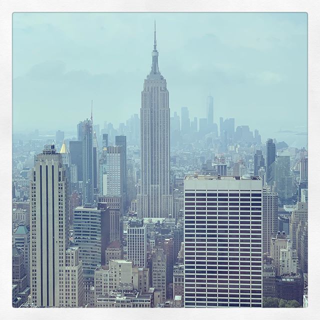 xoede's tweet photo. Wieder viele Eindrücke gesammelt 😁 Heute mit Regen und feinem Essen #rockerfellercenter #topoftherock #statenislandferry #greenwichvillage #withmyman #withmylove #couplegoals #nyc #newyork #statueofliberty https://t.co/vhGfPXobUO https://t.co/UDpb1hjaSJ