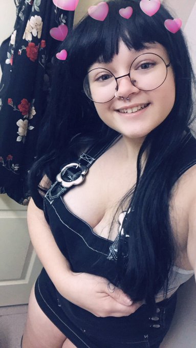 what if i... put my minecraft bed next to yours.. aha ha .. unless..? https://t.co/WUOYqp6fL6