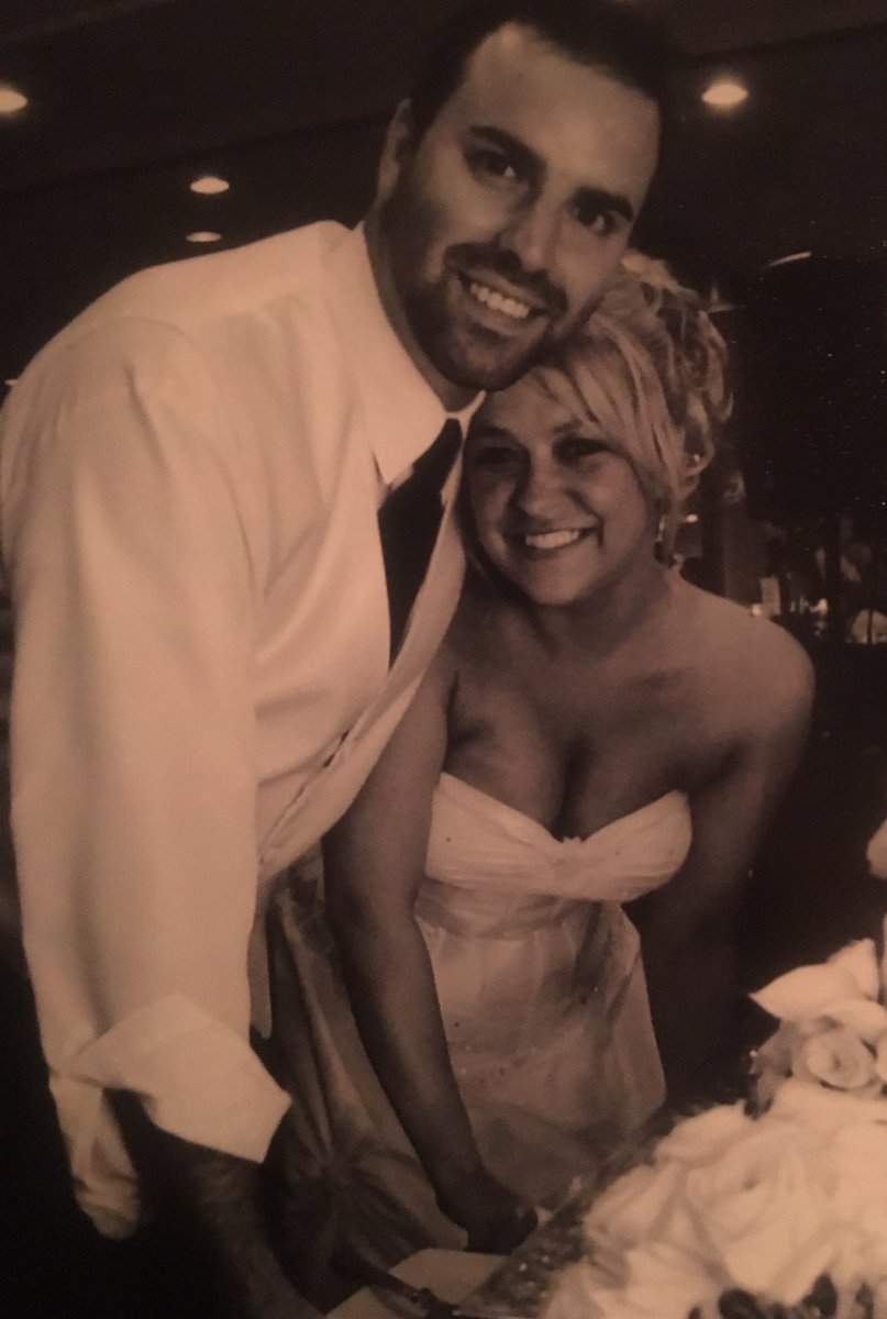 andrewjaroscak's tweet photo. 9 years, 2 crazy boys, thousands of hurdles and a million memories later. I couldn’t imagine this ride with anyone else. Happy anniversary my love. Cheers to many more years of happiness.  ⁦@LJDesignCo⁩ https://t.co/lq6lbFbSKz