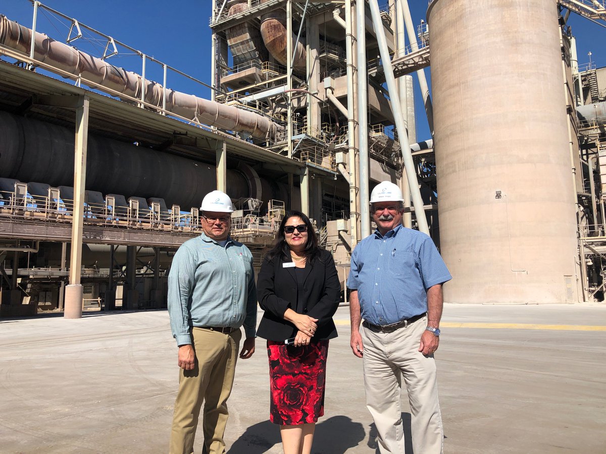 CalPortland's tweet photo. So happy to have AZ Corporation Commissioner Lea Marquez Peterson visit us for a tour of our Rillito Cement Plant today with Mark Simmons, Steve Regis & William Jerald! Thank you @LeaPeterson for visiting and listening to our #CalPortland story, a southern AZ partner since 1948! https://t.co/WJmpYw0VET
