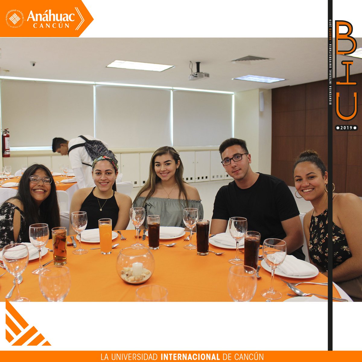 AnahuacCancun's tweet photo. Concluye la Bienvenida Integral Universitaria.
Autoridades de nuestro campus realizan comida para alumnos foráneos internacionales.
#BIUAGO19
#AnáhuacCancún
#Internacionalización
#Proudtobe
#StudyInParadise
🔶Somos Anáhuac, la Universidad Internacional de Cancún https://t.co/KyodZWf4xv
