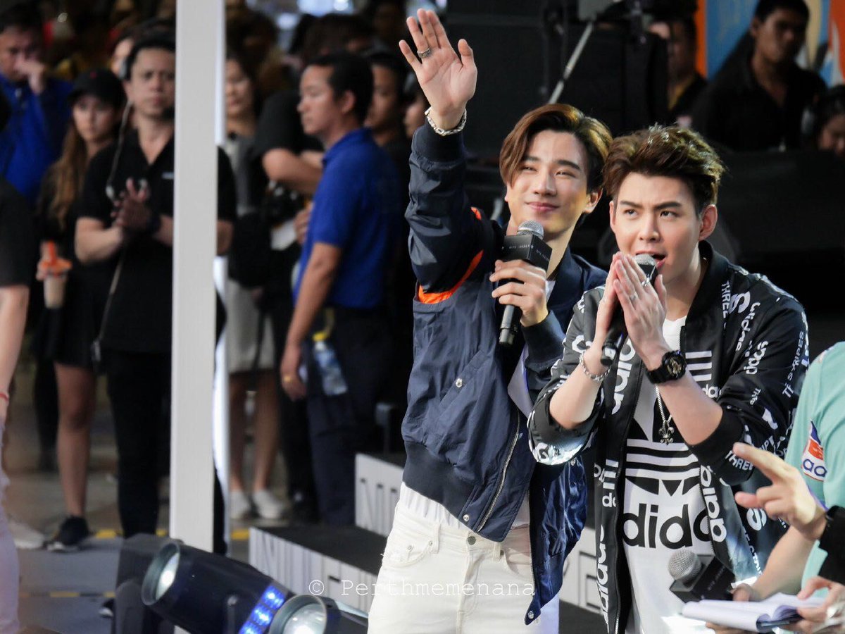 kyoku1160's tweet photo. @pinson99999 @_PerthSaint @_perth_saint @perth99saint @TutorHeart1 @WeLoveYThai @perthppe @Saint_sup 我会一直陪你们。
please PerthSaint🖤❤️they are best couple～
cr：Logo-PerthSaintChinese
#TutorHeart1
#WeLoveYThai
#PerthSaintSation https://t.co/vO4d2CJdzT