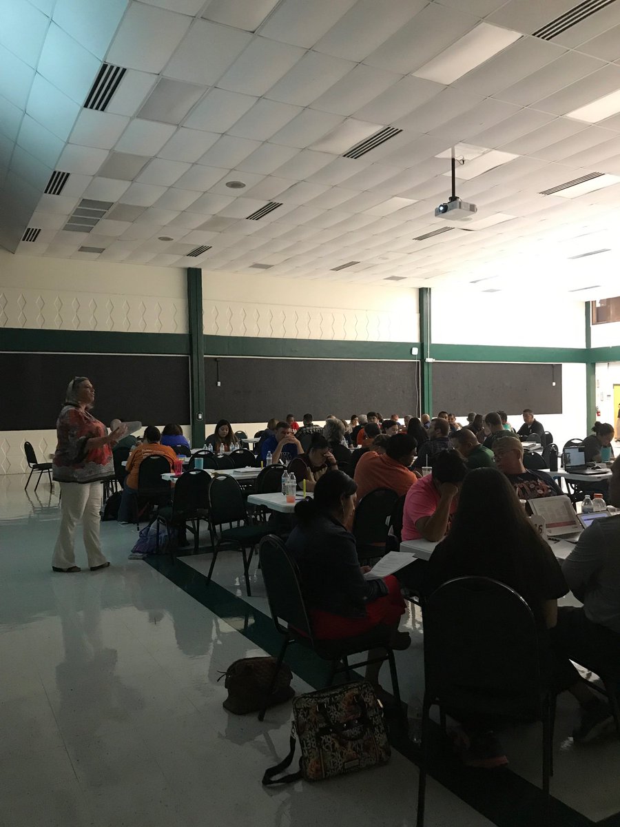 VDomiPLGuru's tweet photo. @JFKennedyHighS Faculty and staff engaging in the work to create Thinking Classrooms throughout our campus today! #learningandgrowingtogether #detailsmatter @gmartinez1987 @angelad5140 @DrH_OnTheEdge @EISDofSA https://t.co/1KKAhtx3fr