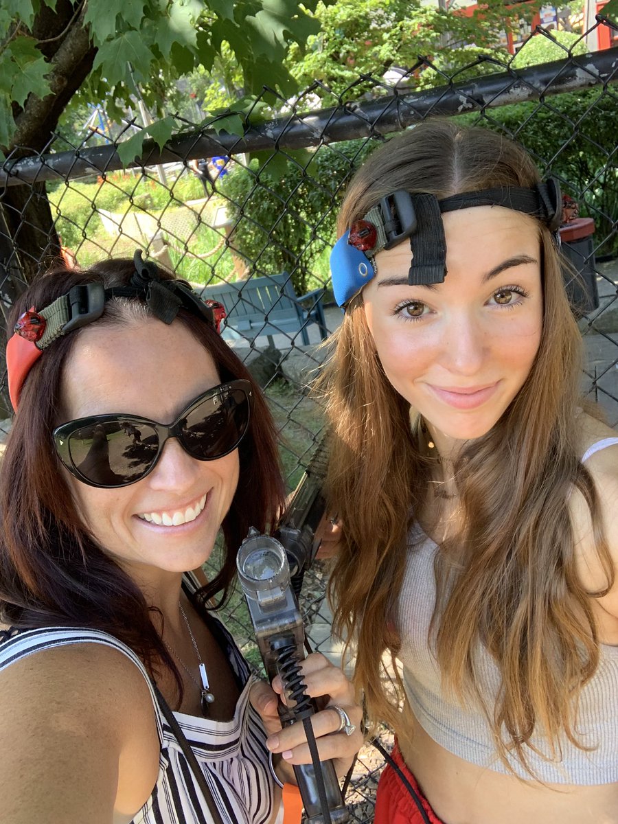 Tracy_Espinola's tweet photo. Day 52 early morning run to start the day... sweaty core and balance yoga to put it to bed! Oh ya... and outdoor laser tag with these bugs! How many more days?  #60x60Challenge https://t.co/iTUkeGSowf