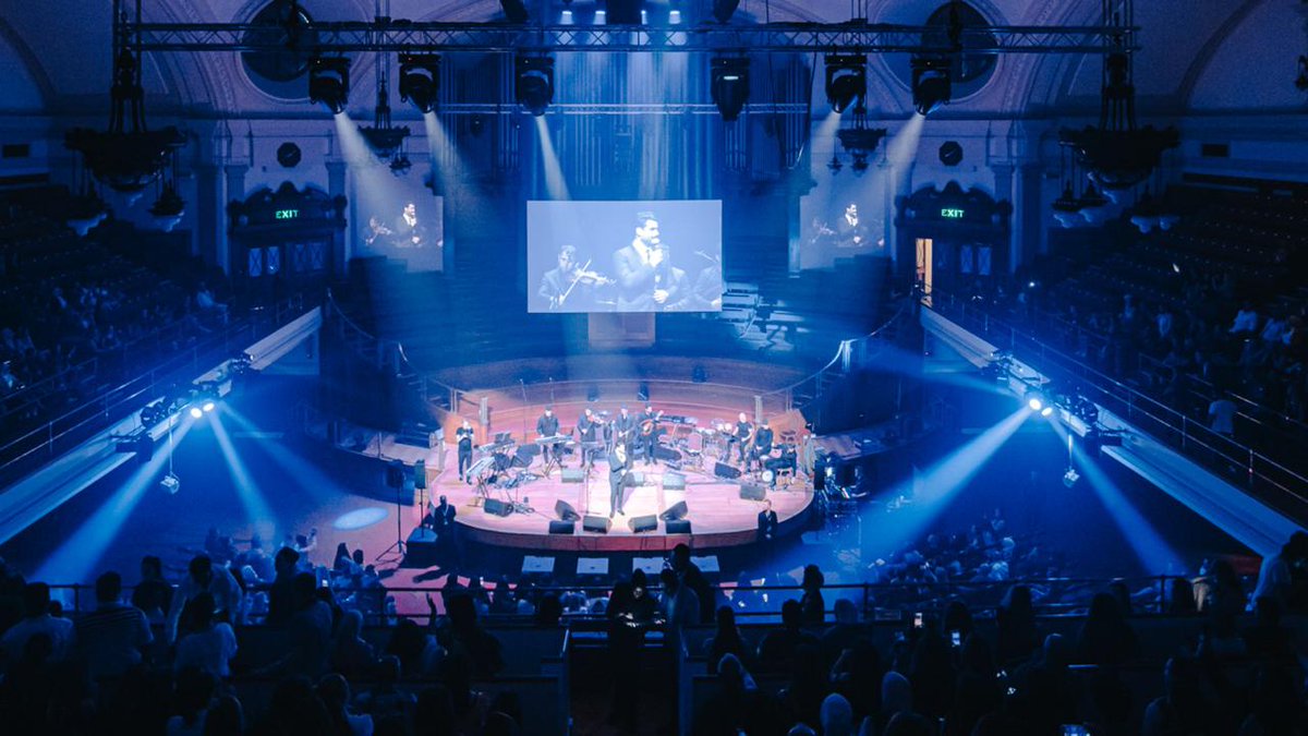 OscarEventHouse's tweet photo. صور لقاعة Westminster hall في #لندن والتي احتضنت حفلة اوسكار ايفنت هاوس لعيد الأضحى 2019 والتي أحياها فارس الأغنية العربية عاصي الحلاني و نجم الأغنية العراقية محمود التركي
@assihallani 
@mahmodalturky https://t.co/gxCikhtCcv