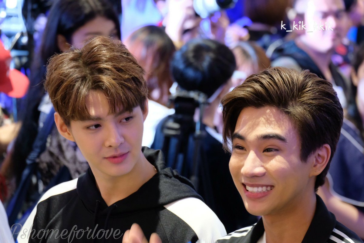 kyoku1160's tweet photo. @pinson99999 @_PerthSaint @_perth_saint @perth99saint @TutorHeart1 @WeLoveYThai @perthppe @Saint_sup 一直忘了告诉你，我有多幸运，遇见的是你。
please PerthSaint🖤❤️they are best couple～
cr：Logo-PerthSaintChinese
#TutorHeart1
#WeLoveYThai
#PerthSaintSation https://t.co/lSDeoajMSA