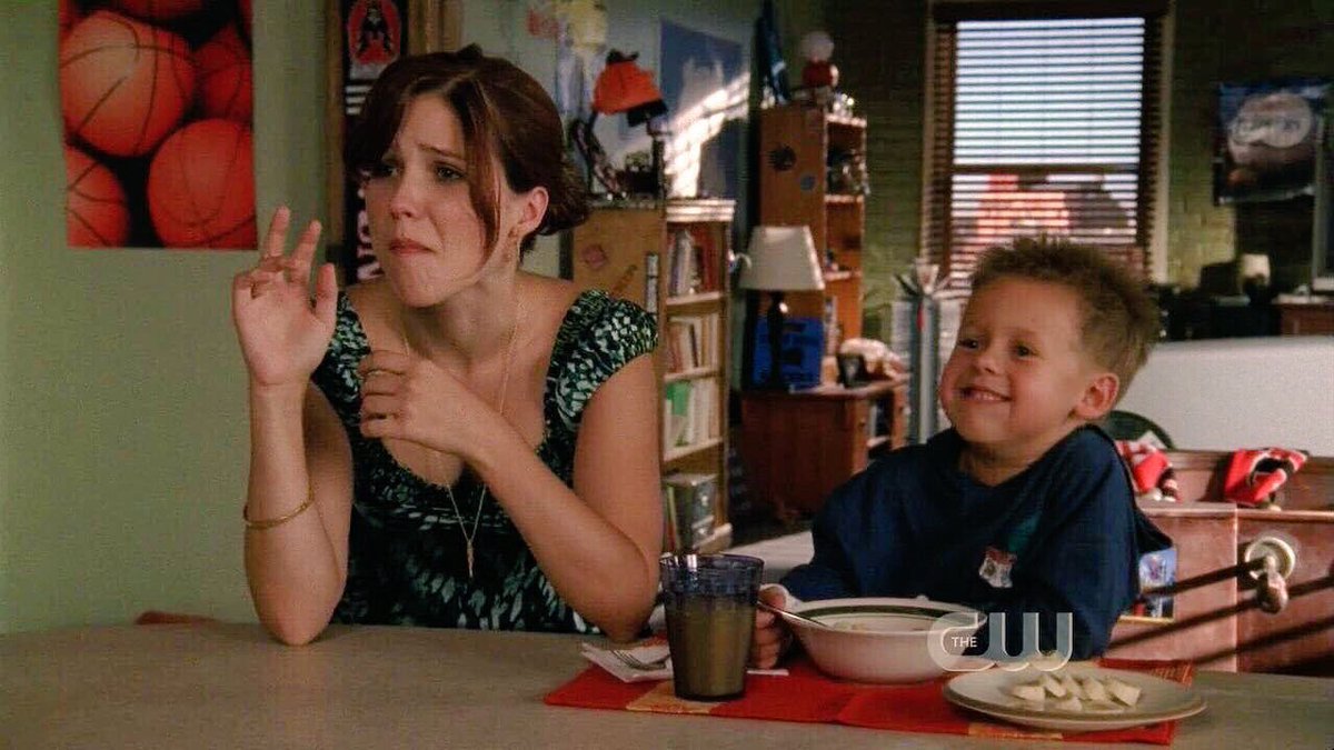 OTHdiary's tweet photo. “I just wish I had a family like yours.”
“You do, you’re Aunt Brooke.” https://t.co/0h1Okqs4JX