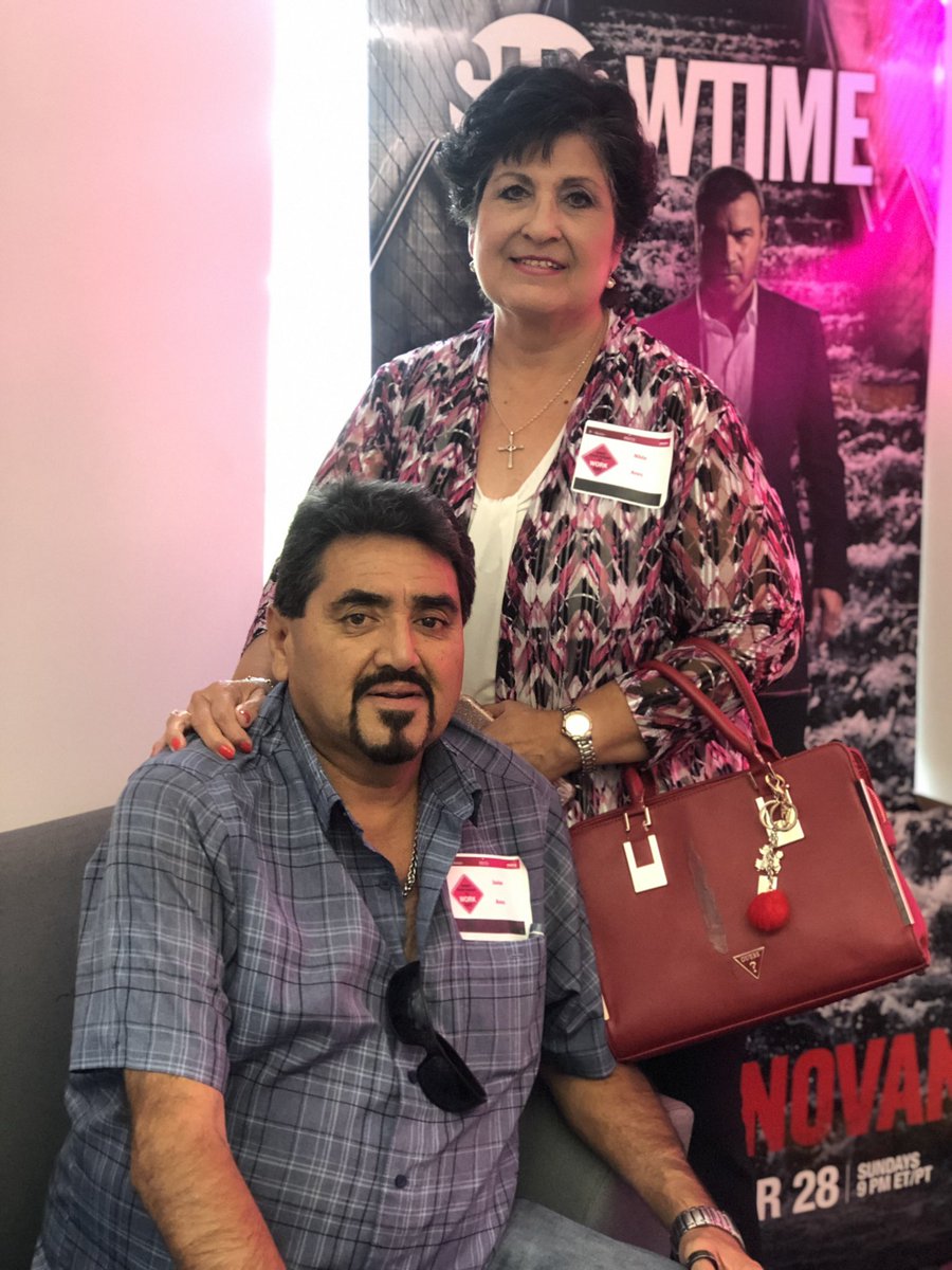 MissionTXperts's tweet image. Thanks to all the volunteers and customer care rockstars who brought their mom/dad to BRING YOUR PARENT TO WORK DAY. This event  was brought to you by #MULTIGENERATIONALNETWORK as part of this months #GENERATIONCELEBRATION 🎉 #BeYou #BeMagenta #AreYouWithUs #MissionTXperts