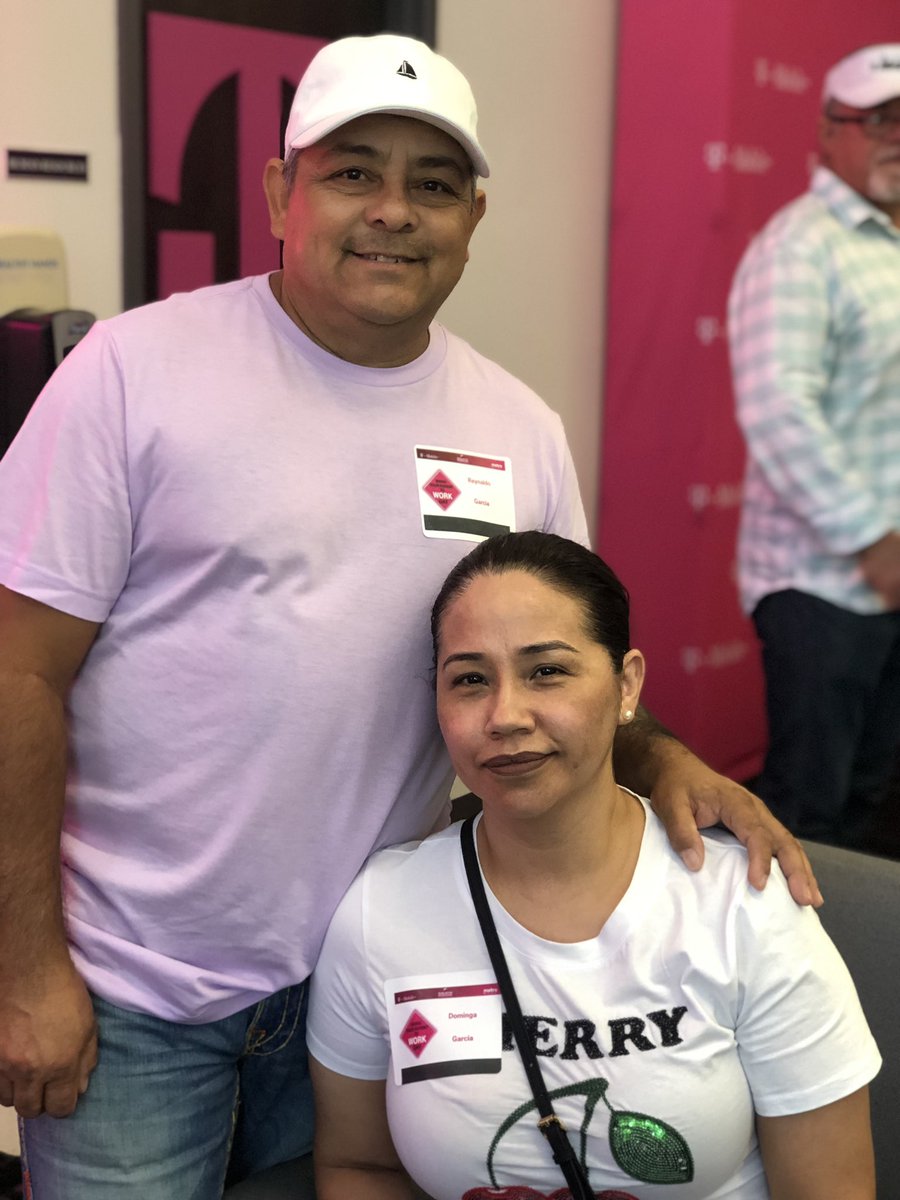 MissionTXperts's tweet image. Thanks to all the volunteers and customer care rockstars who brought their mom/dad to BRING YOUR PARENT TO WORK DAY. This event  was brought to you by #MULTIGENERATIONALNETWORK as part of this months #GENERATIONCELEBRATION 🎉 #BeYou #BeMagenta #AreYouWithUs #MissionTXperts